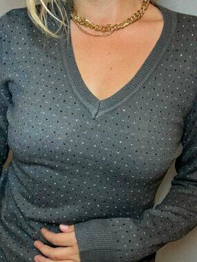 Basic Edition Gray V-Neck Long Sleeve Sweater